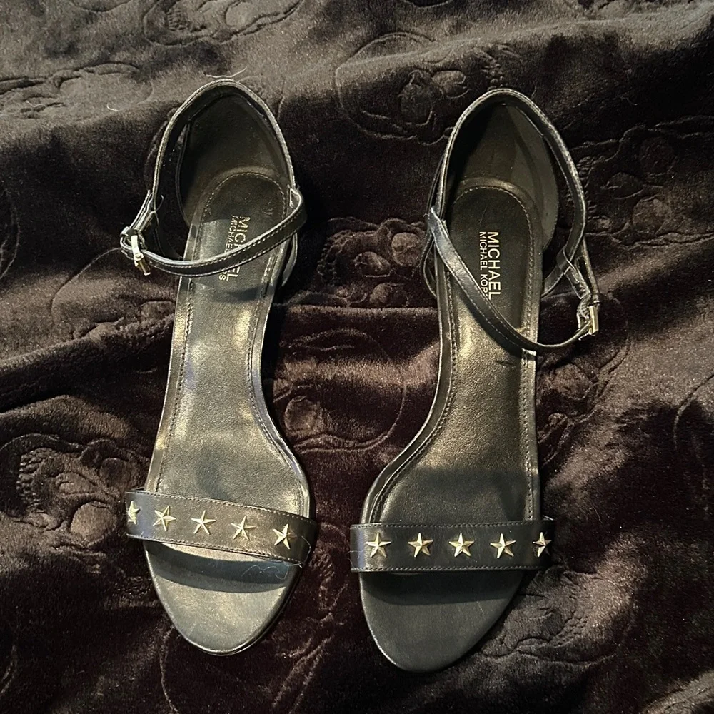 Michael Kors Simone Black Star-Embellished Heels size 8 - Picture 3 of 6